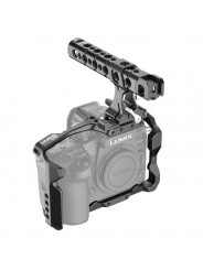 Panasonic GH6 Cage 8Sinn - - Punkty montażowe 1/4" - Punkt ustalający Arri (punkt montażowy 3/8" na górze) - Gwinty M4 (górny