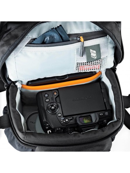 Lowepro Torba Nova 140 AW II Black Lowepro - Pasuje do aparatu bezlusterkowego lub kompaktowej lustrzanki cyfrowej z dołączonym 