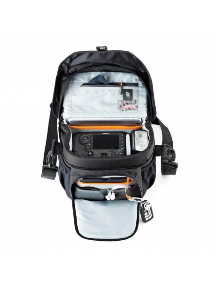 Torba Nova 170 AW II Black Lowepro - Pasuje do lustrzanek cyfrowych z dołączonym obiektywem 24-105mm, 1-2 dodatkowymi obiektywam