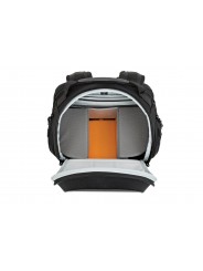 Lowepro Plecak ProTactic BP 350 AW II Black Lowepro - System rozdzielaczy QuickShelf™ otwiera się na 3-poziomową półkę lub skład