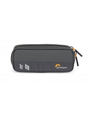 Lowepro GearUp Memory Wallet 20 Dark Grey Lowepro - Pasuje do kart CF, XQD i SD Zaczep do paska z tyłu zapewnia łatwy i bezpiecz