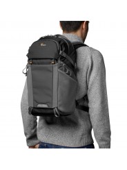 Lowepro Plecak Photo Active BP 200 AW Black/Grey Lowepro - System rozdzielaczy QuickShelf™ otwiera się na 3-poziomową półkę lub 