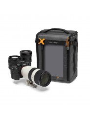 Lowepro GearUp Creator Box XL II Lowepro - Przegrody wewnętrzne dostosowują się, aby zabezpieczyć aparat bezlusterkowy i obiekty