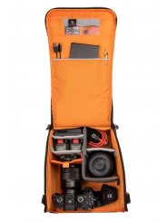 Lowepro GearUp Creator Box XL II Lowepro - Przegrody wewnętrzne dostosowują się, aby zabezpieczyć aparat bezlusterkowy i obiekty