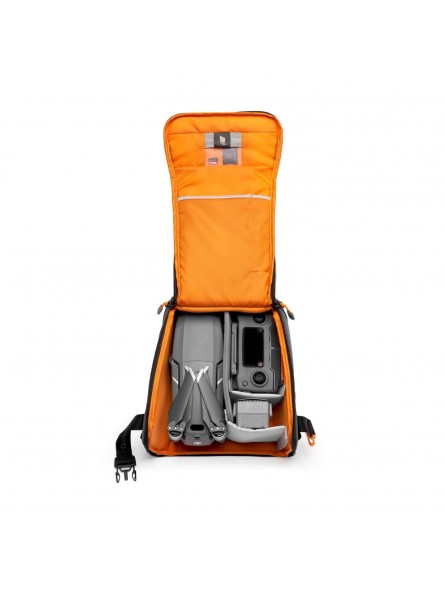 Lowepro GearUp Creator Box L II Lowepro - Przegrody wewnętrzne dostosowują się, aby zabezpieczyć aparat bezlusterkowy i dodatkow