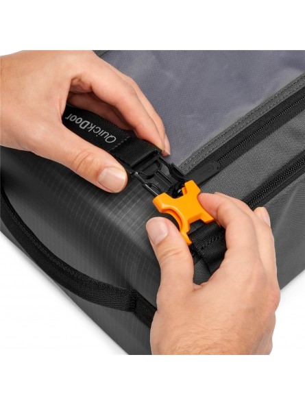 Lowepro GearUp Creator Box XL II Lowepro - Przegrody wewnętrzne dostosowują się, aby zabezpieczyć aparat bezlusterkowy i obiekty