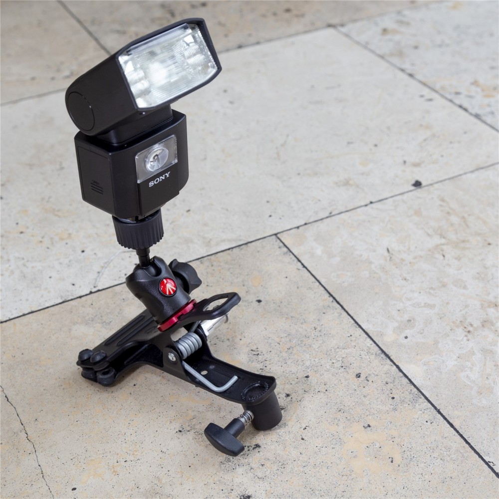 Zacisk sprężynowy zimnej stopki Manfrotto - Wszechstronny, lekki zacisk z wieloma opcjami mocowania
Innowacyjne mocowanie na