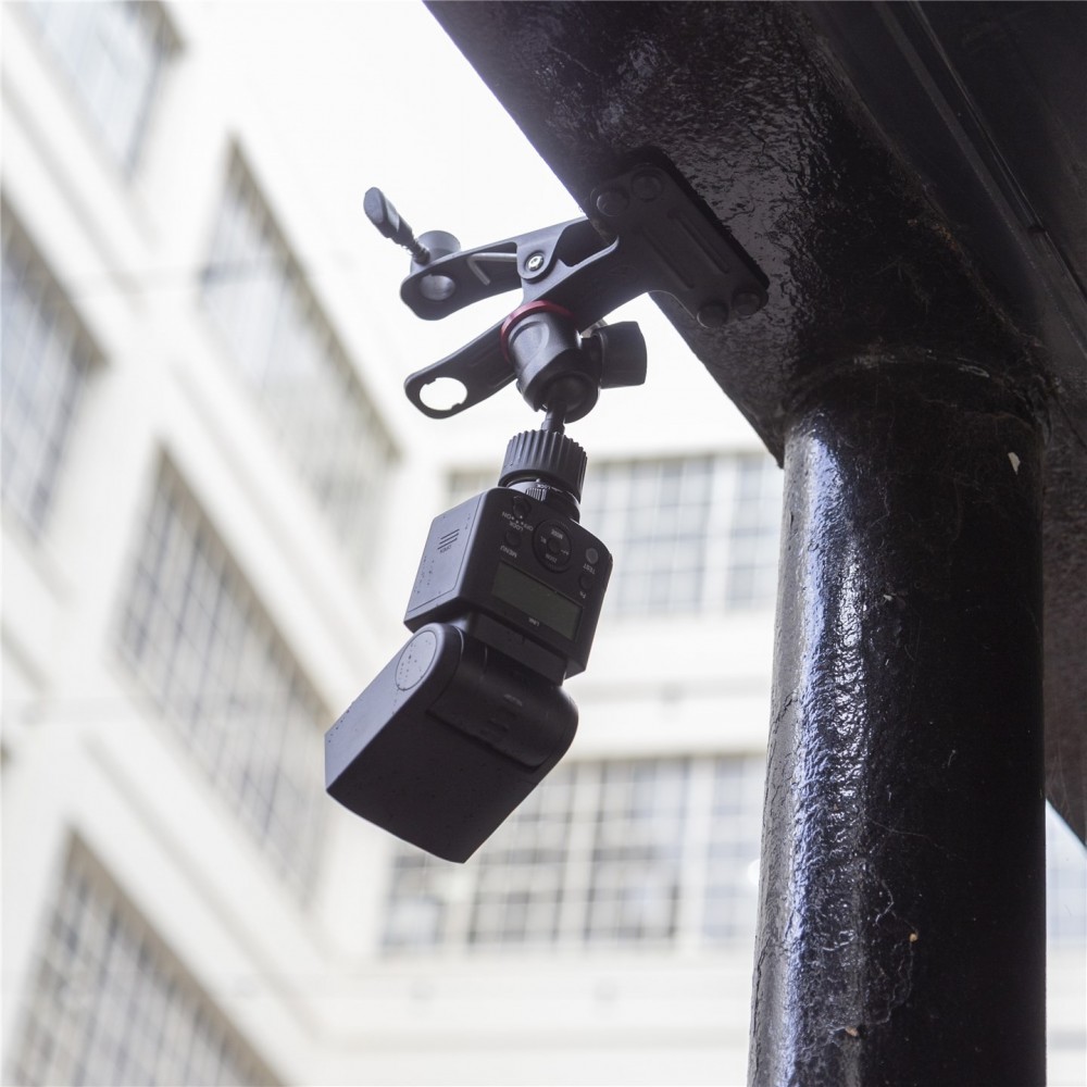 Zacisk sprężynowy zimnej stopki Manfrotto - Wszechstronny, lekki zacisk z wieloma opcjami mocowania
Innowacyjne mocowanie na
