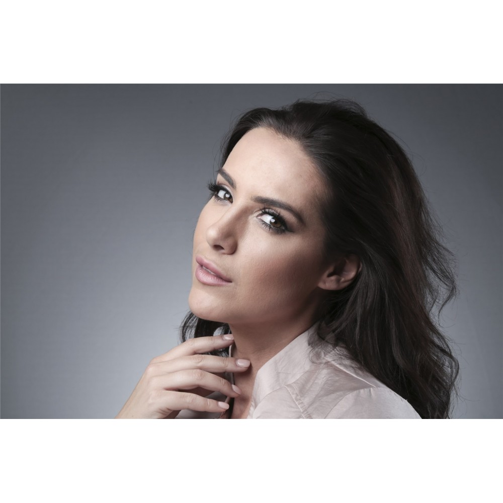 Zwykły składany statyw Lastolite 1,8 x 2,15 m czarny/średnio szary firmy Manfrotto - 
Dwustronny
Przenośny i szybki w