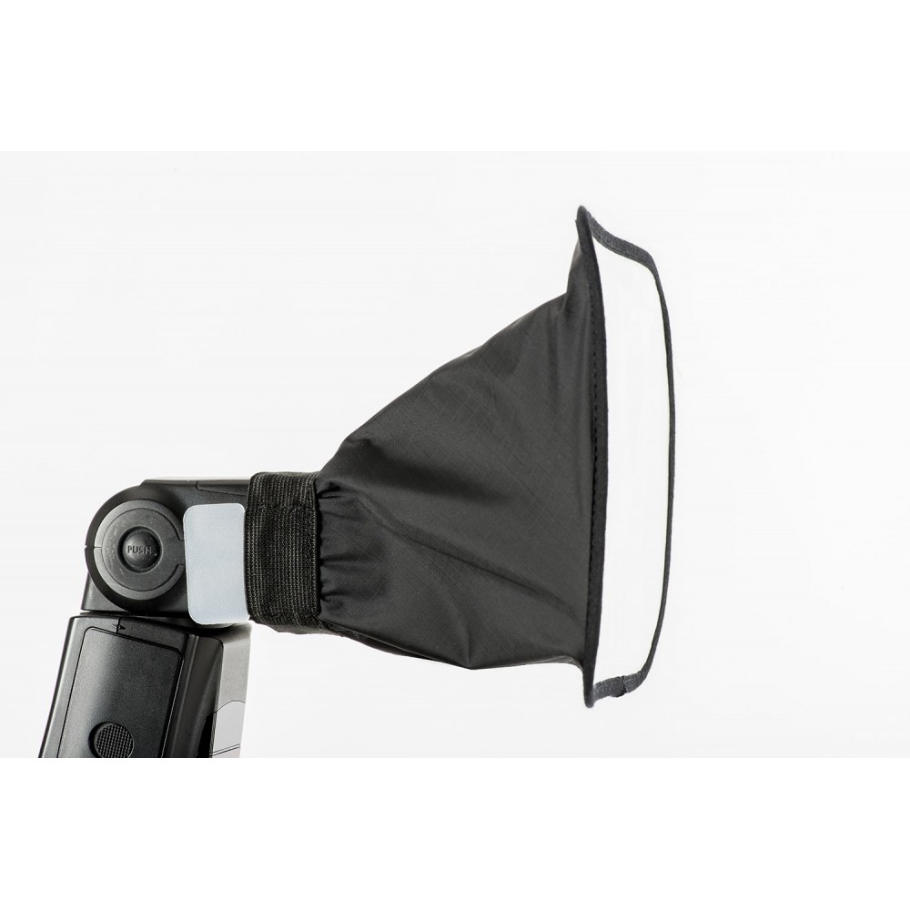 Softbox Ezybox Micro 20x14cm Lastolite by Manfrotto - Softboxy eliminują czerwone oczy i ostre cienie. Pasuje bezpośrednio i bez