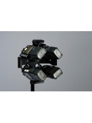 WSPORNIK QUAD EZYBOX II Lastolite by Manfrotto - Zamocuj do 4 lamp błyskowych Mocna, solidna konstrukcja Może być używany z pełn