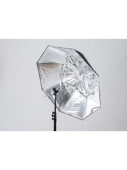 8:1 Parasol Lastolite by Manfrotto - funkcjonalność parasola i softboxa Zawiera etui do przenoszenia Rama z włókna szklanego 2